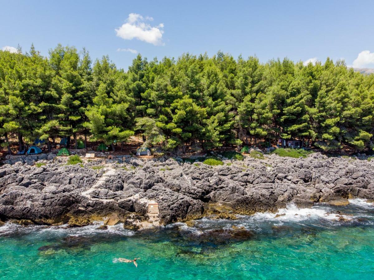 The Sea Cave Camping Himare Exterior photo
